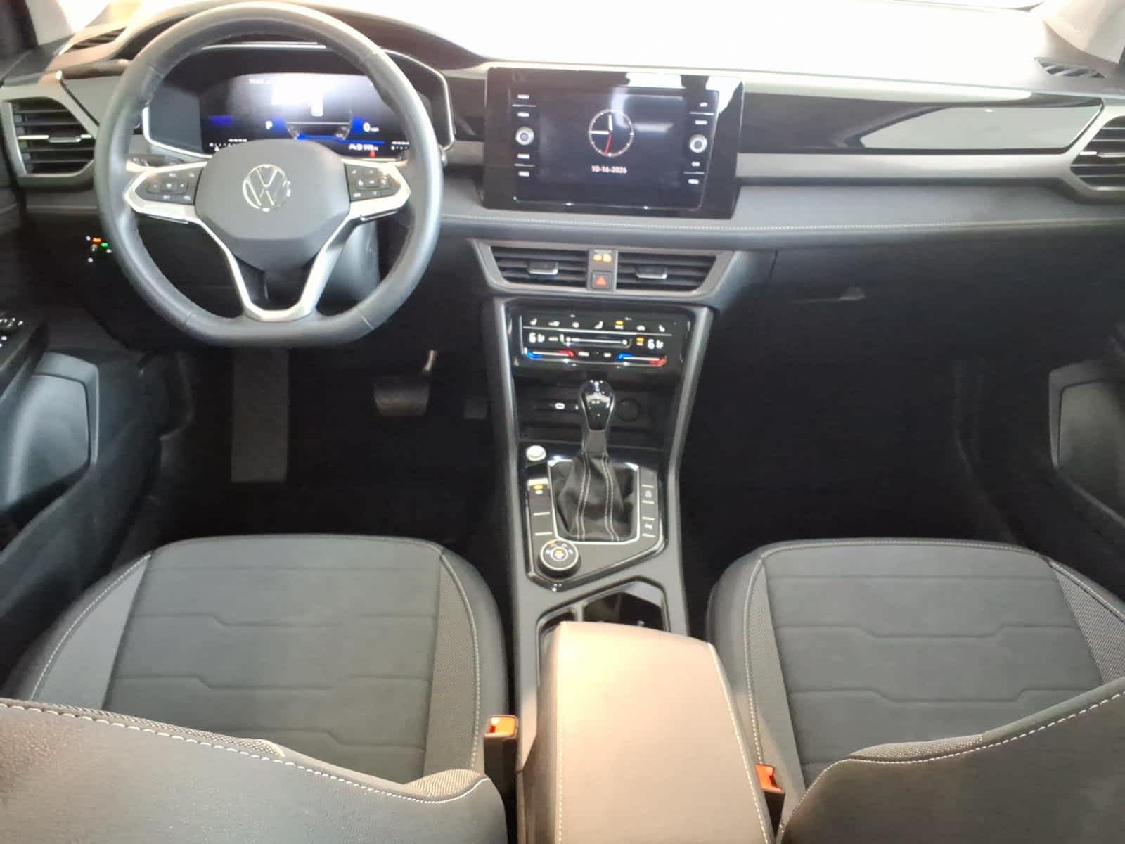 2026 Volkswagen Taos SE Black 4MOTION