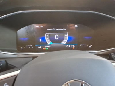2026 Volkswagen Taos SE Black 4MOTION