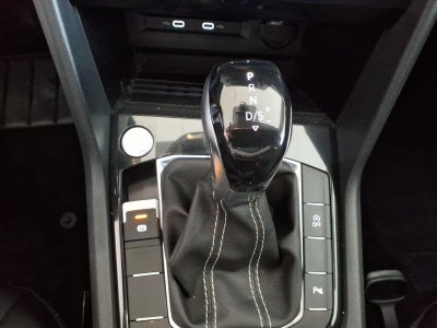 2026 Volkswagen Taos SE Black 4MOTION