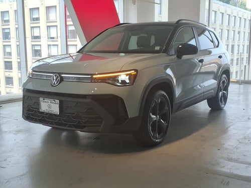 2026 Volkswagen Taos SE Black 4MOTION
