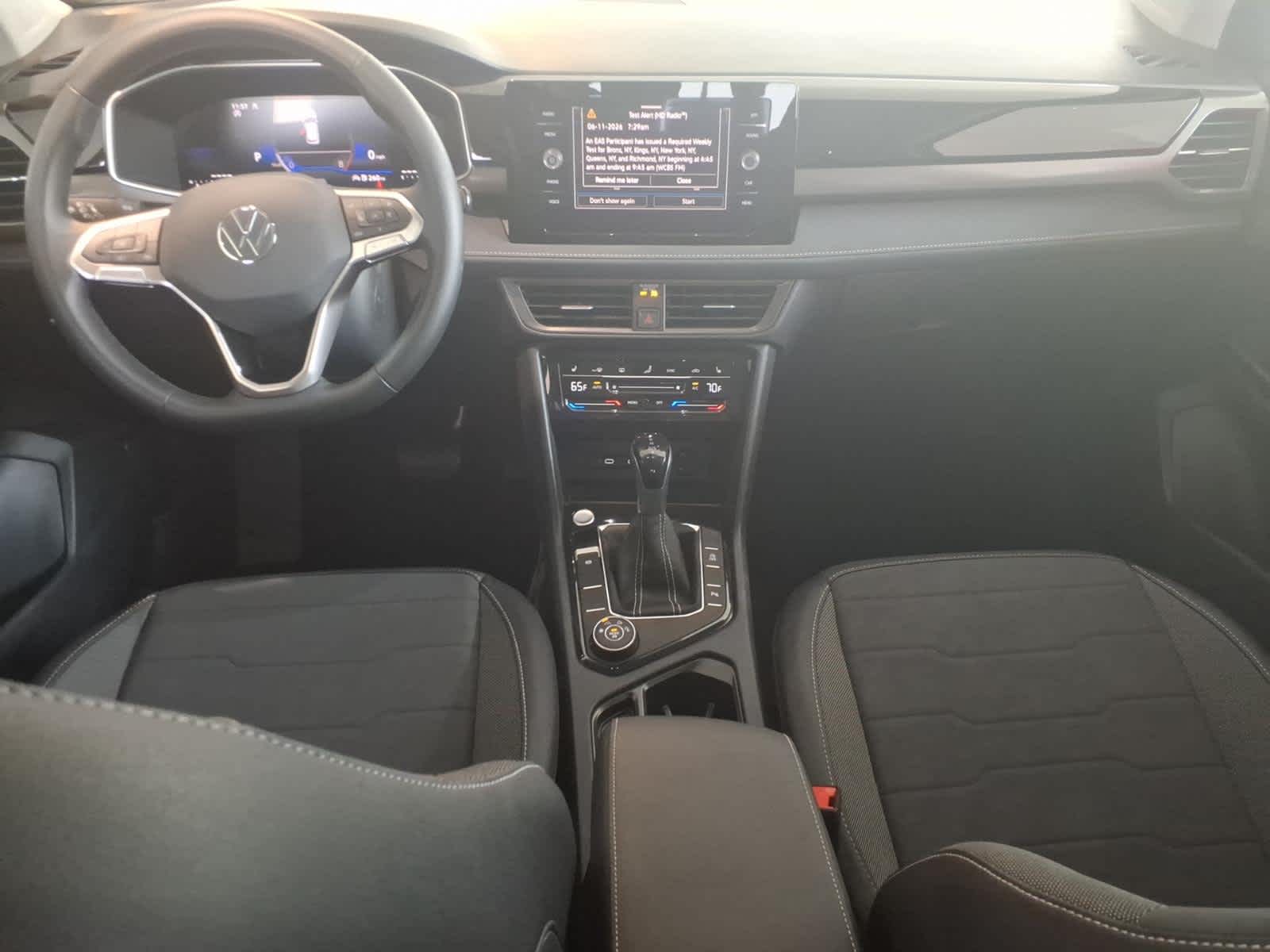 2026 Volkswagen Taos SE Black 4MOTION