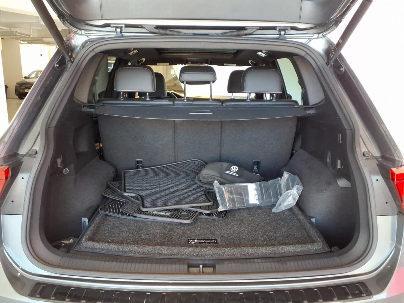 2023 Volkswagen Tiguan 2.0T SEL R-Line 4MOTION