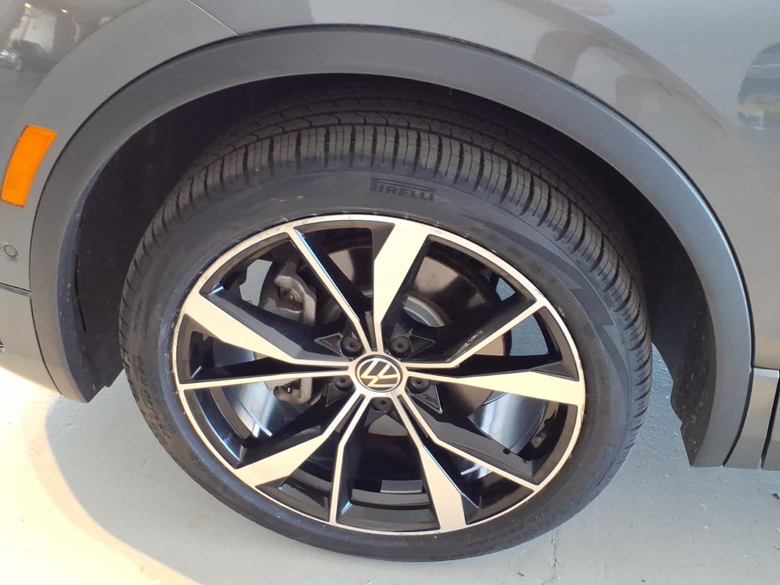 2023 Volkswagen Tiguan 2.0T SEL R-Line 4MOTION