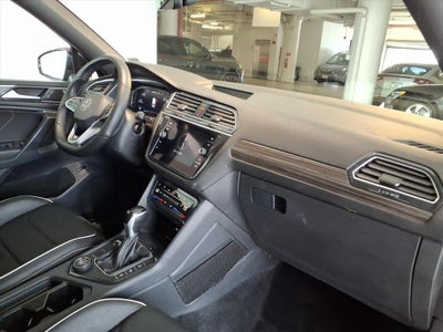 2022 Volkswagen Tiguan 2.0T SEL R-Line 4MOTION