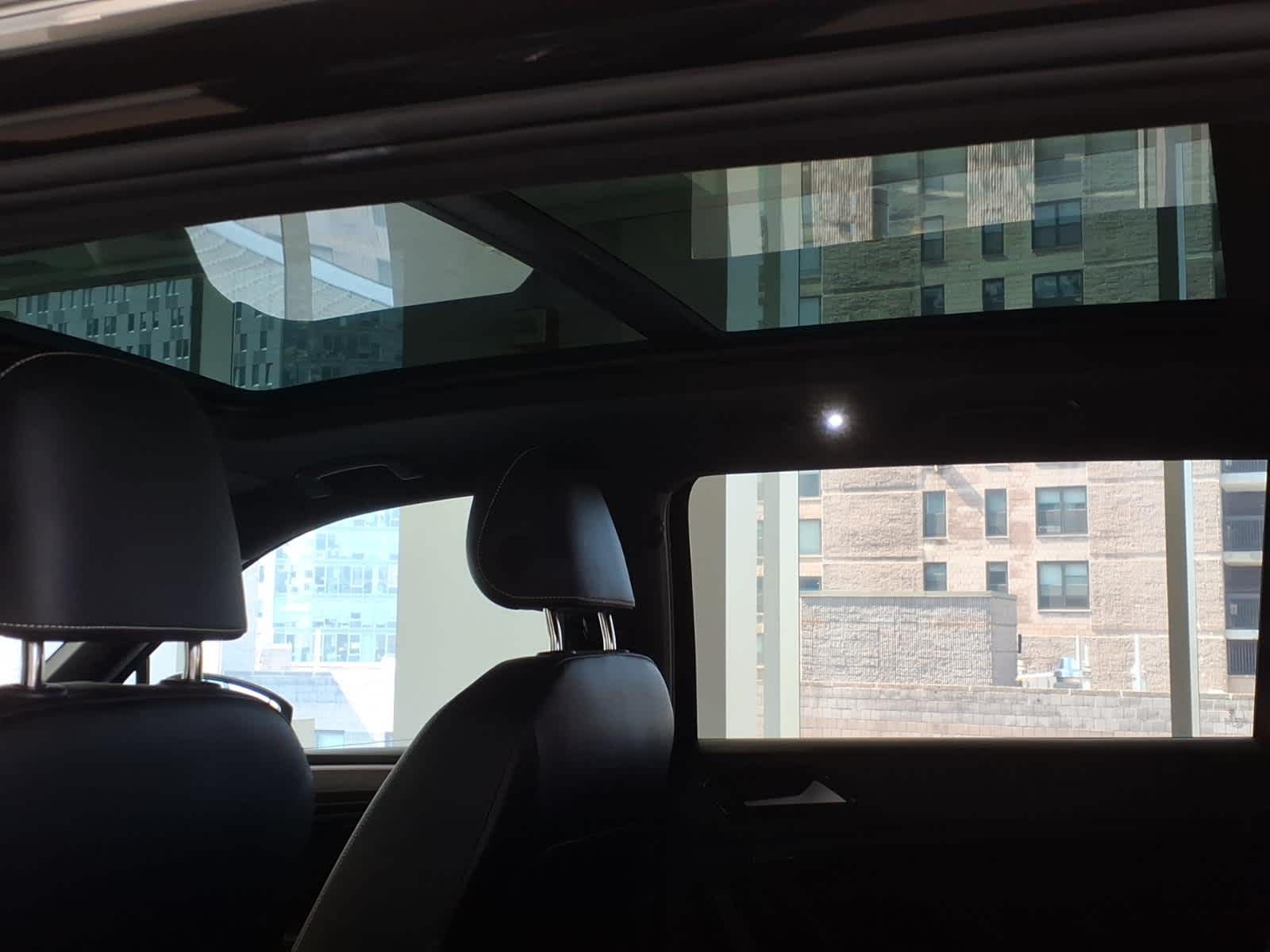 2024 Volkswagen Tiguan 2.0T SEL R-Line 4MOTION