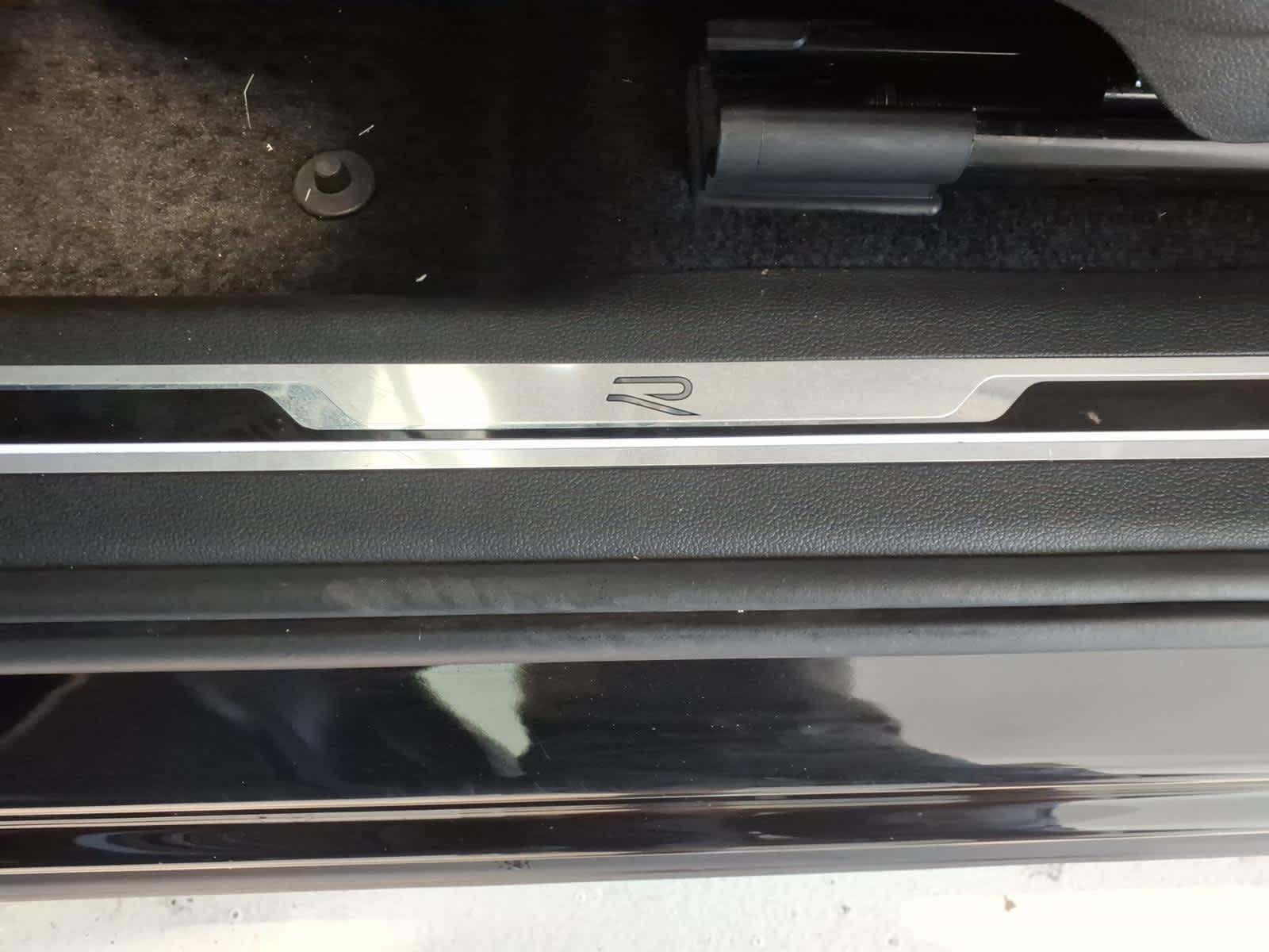 2024 Volkswagen Tiguan 2.0T SEL R-Line 4MOTION