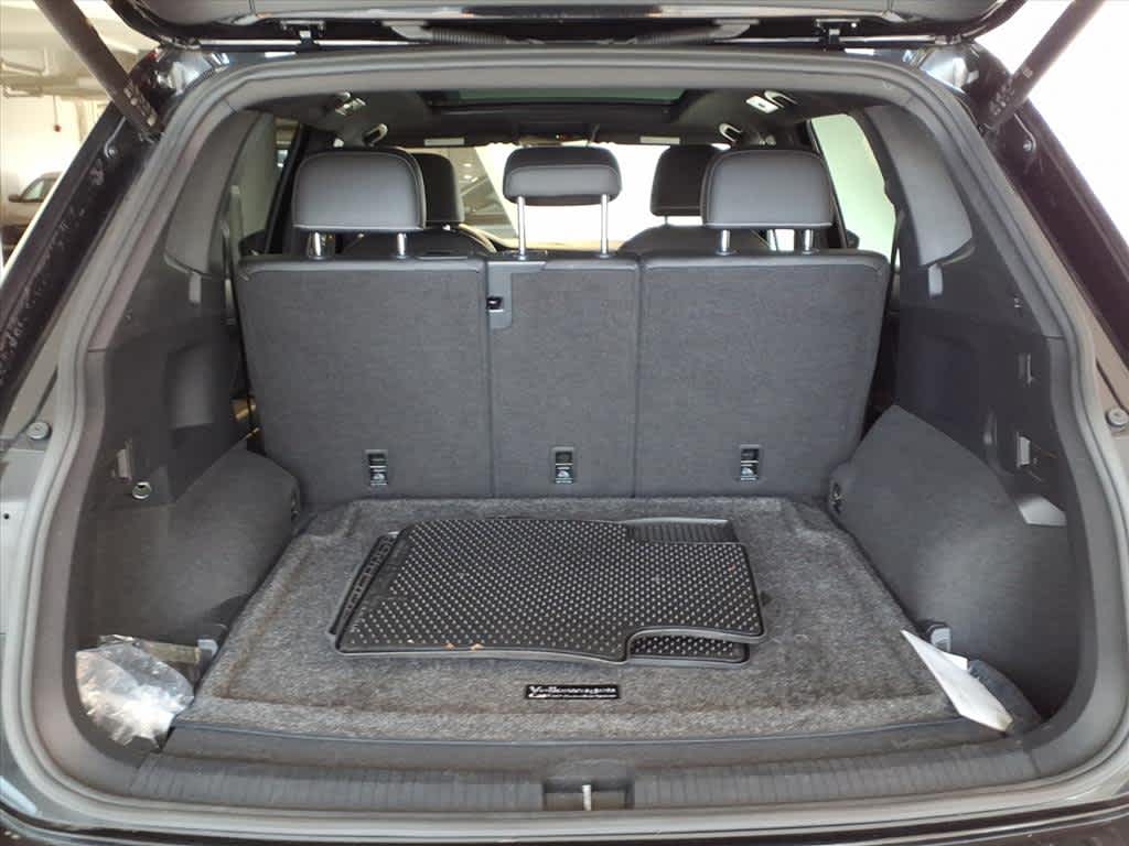 2023 Volkswagen Tiguan 2.0T SEL R-Line 4MOTION