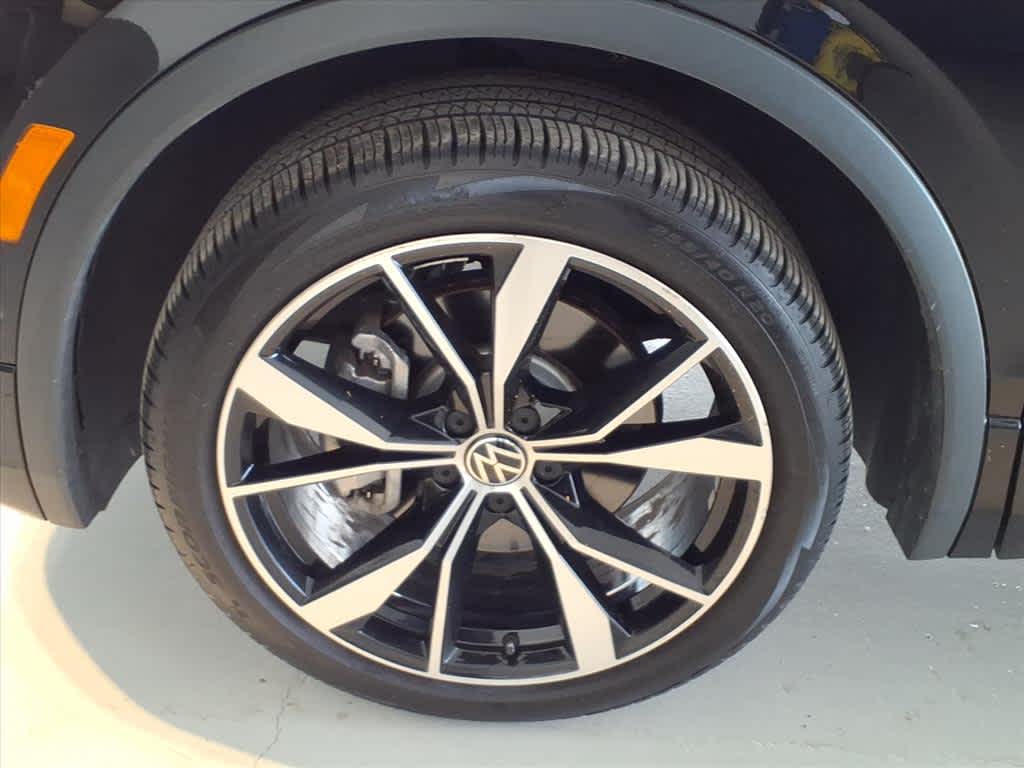 2023 Volkswagen Tiguan 2.0T SEL R-Line 4MOTION