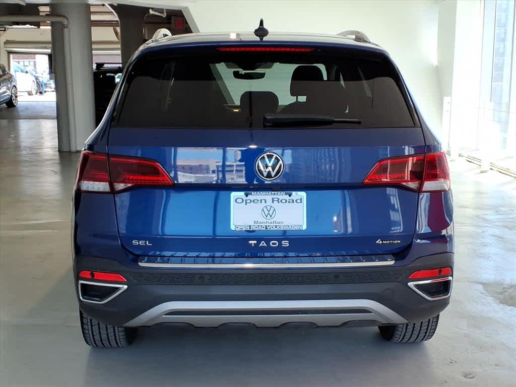 2023 Volkswagen Taos SEL 4MOTION
