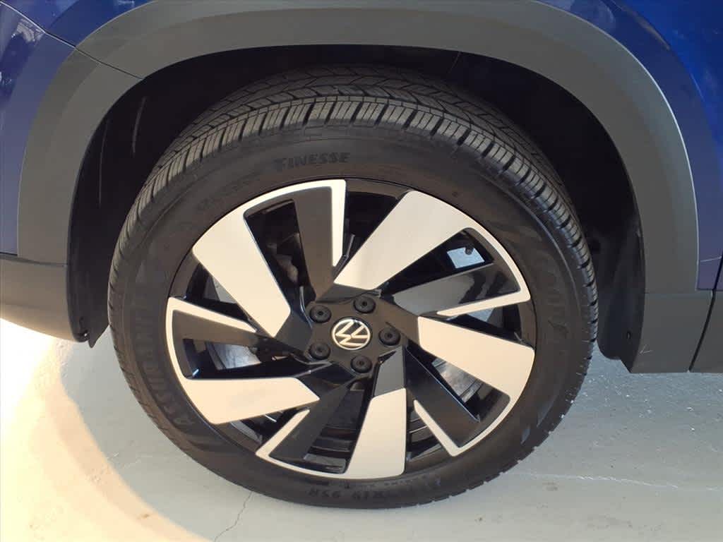 2023 Volkswagen Taos SEL 4MOTION