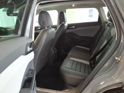 2023 Volkswagen Taos SEL 4MOTION