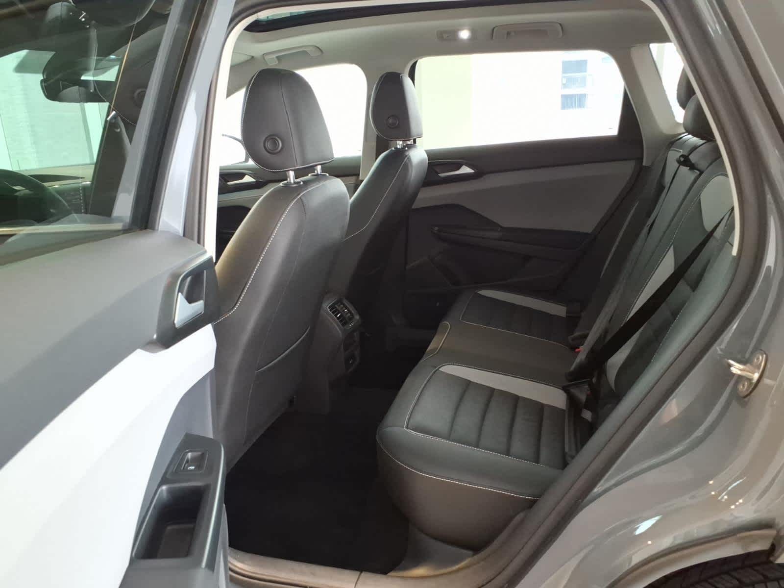2023 Volkswagen Taos SEL 4MOTION