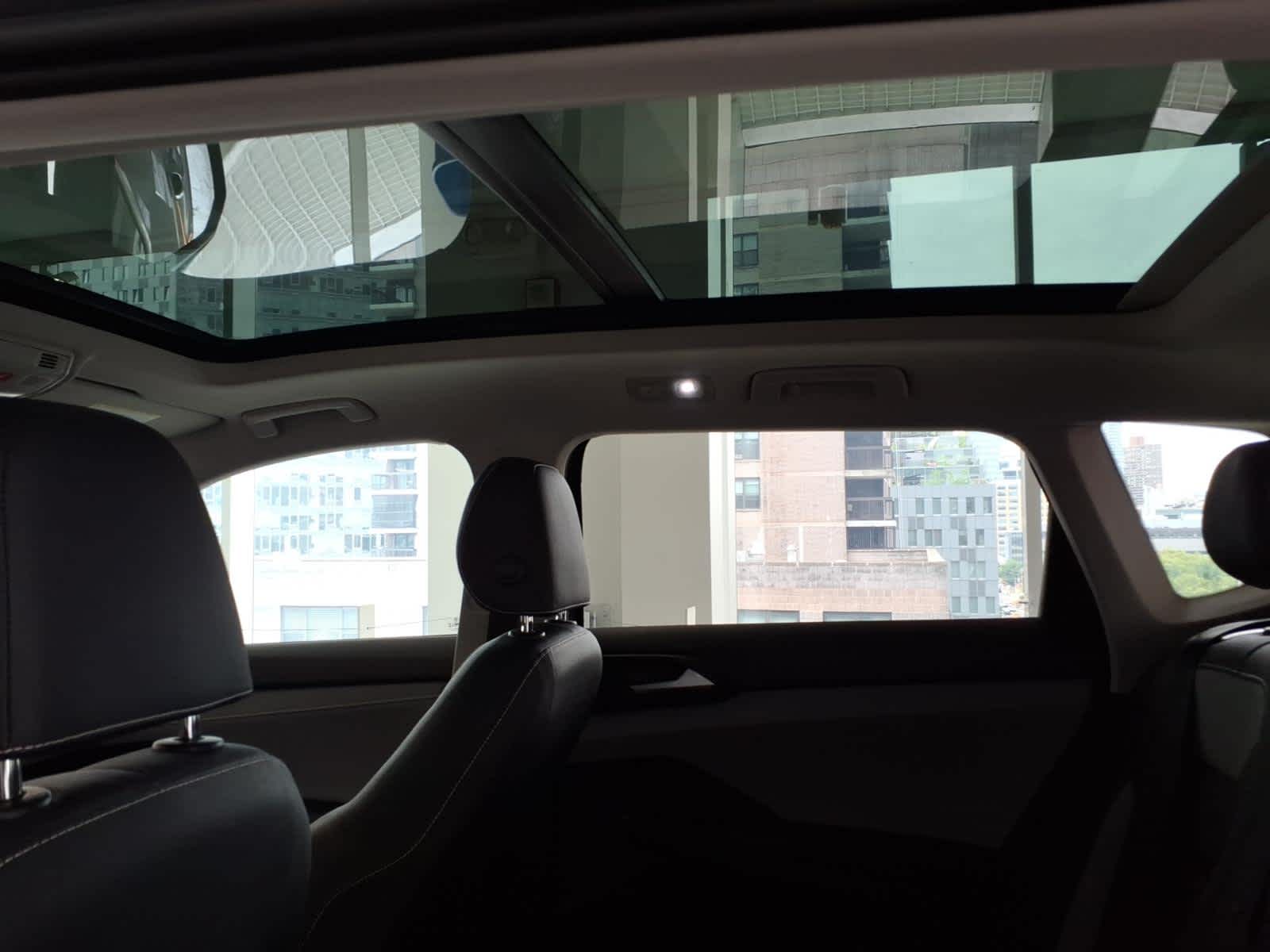 2023 Volkswagen Taos SEL 4MOTION