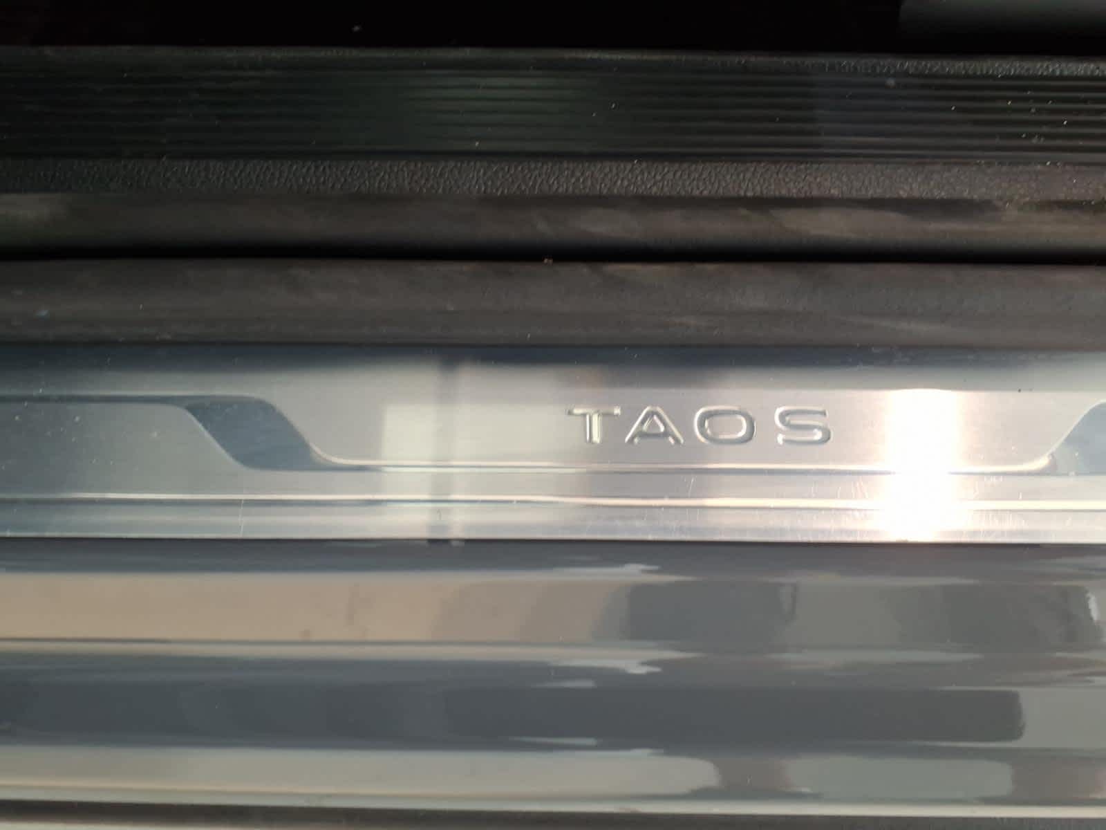2023 Volkswagen Taos SEL 4MOTION
