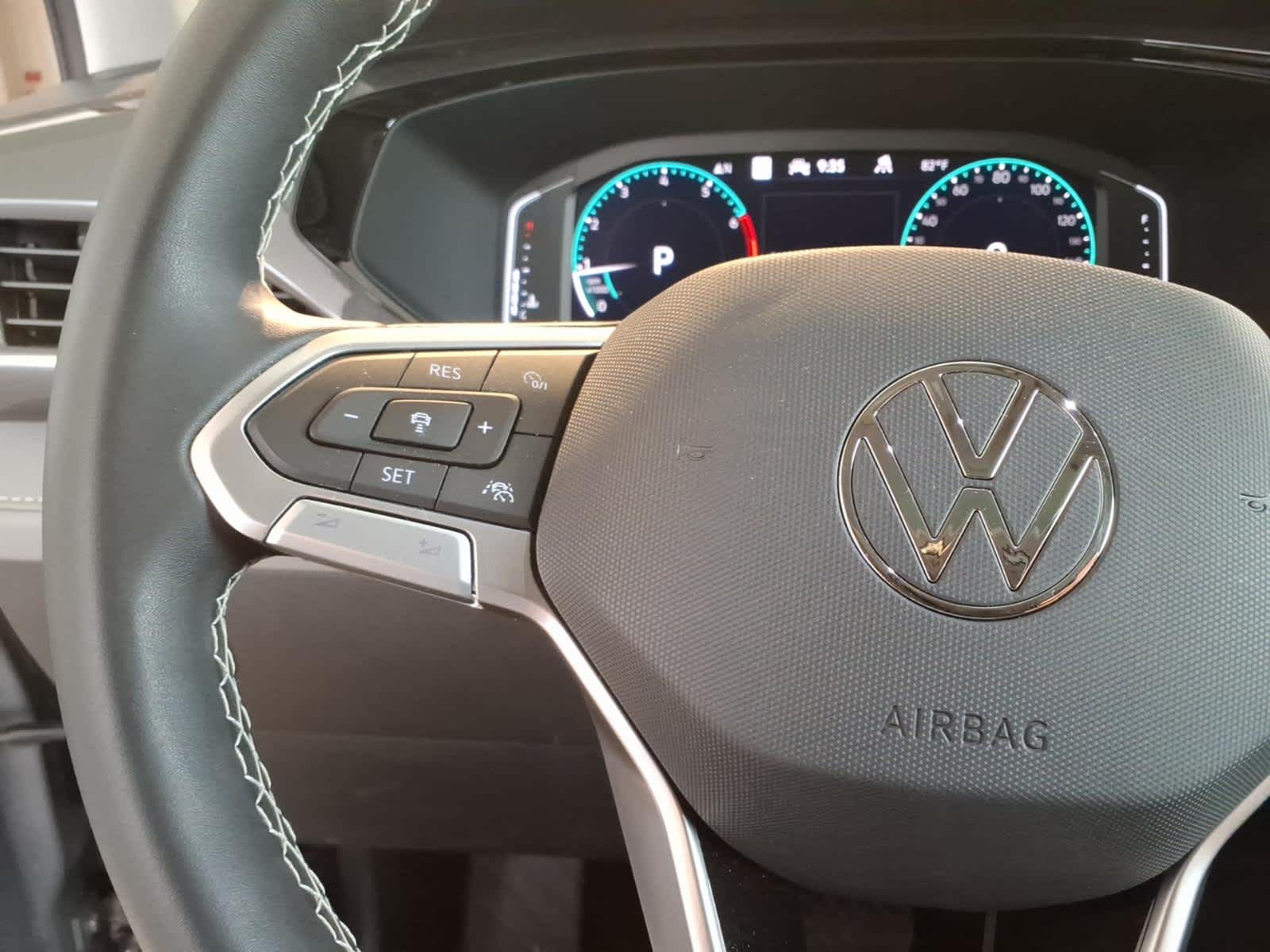 2023 Volkswagen Taos SEL 4MOTION