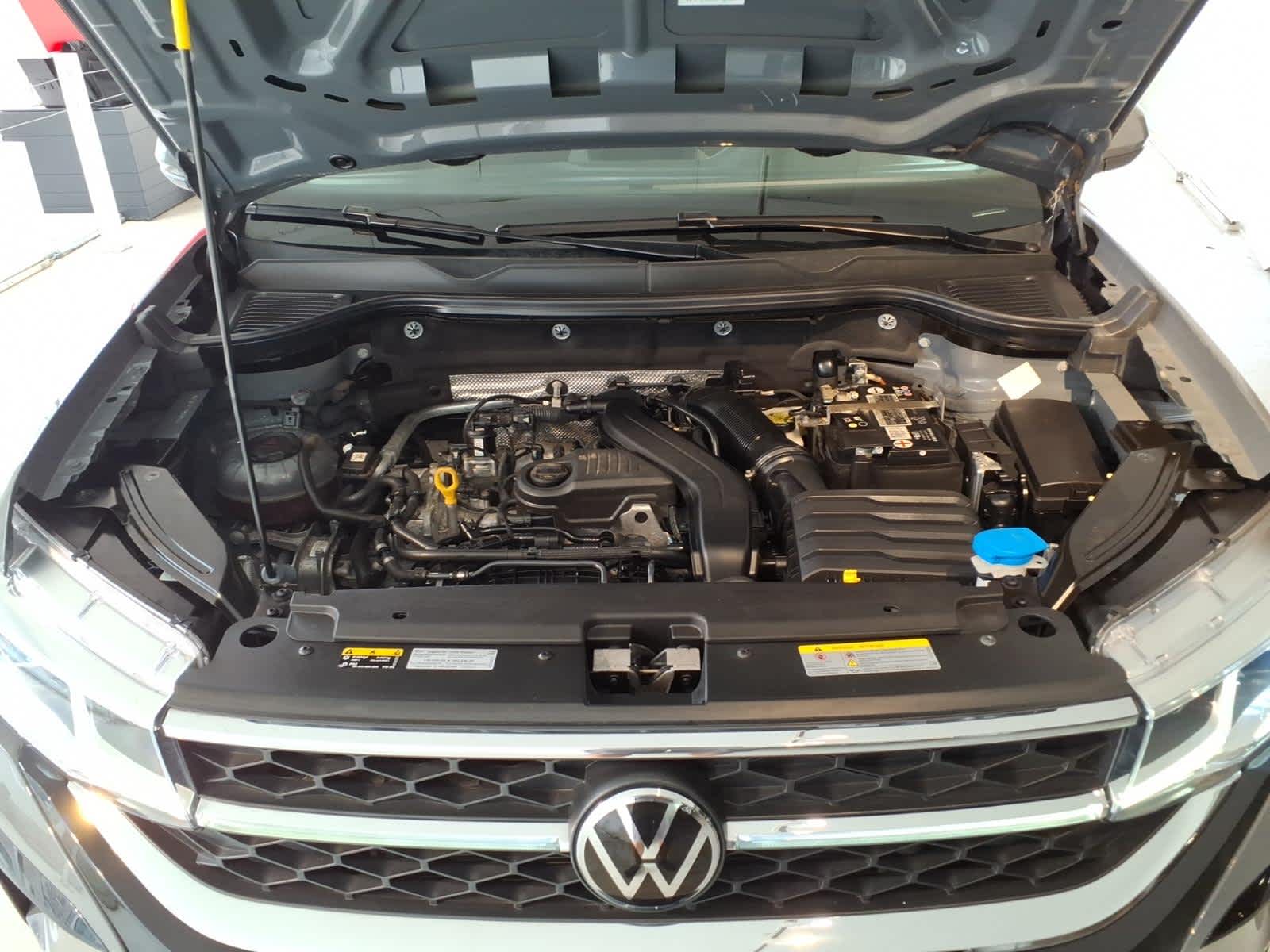 2023 Volkswagen Taos SEL 4MOTION