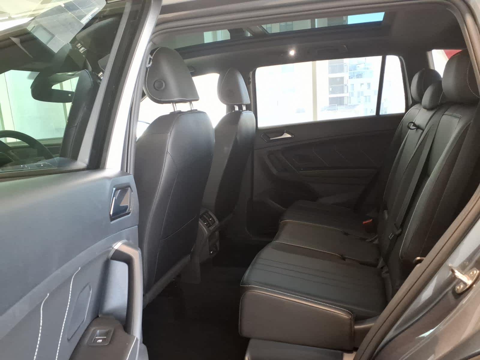 2024 Volkswagen Tiguan 2.0T SE R-Line Black 4MOTION