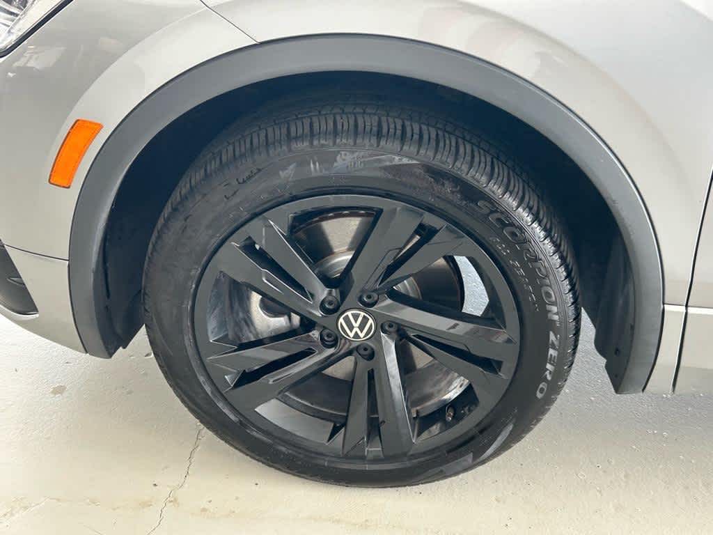 2024 Volkswagen Tiguan 2.0T SE R-Line Black 4MOTION