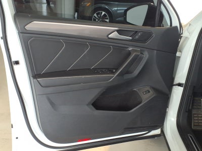 2023 Volkswagen Tiguan 2.0T SE R-Line Black 4MOTION