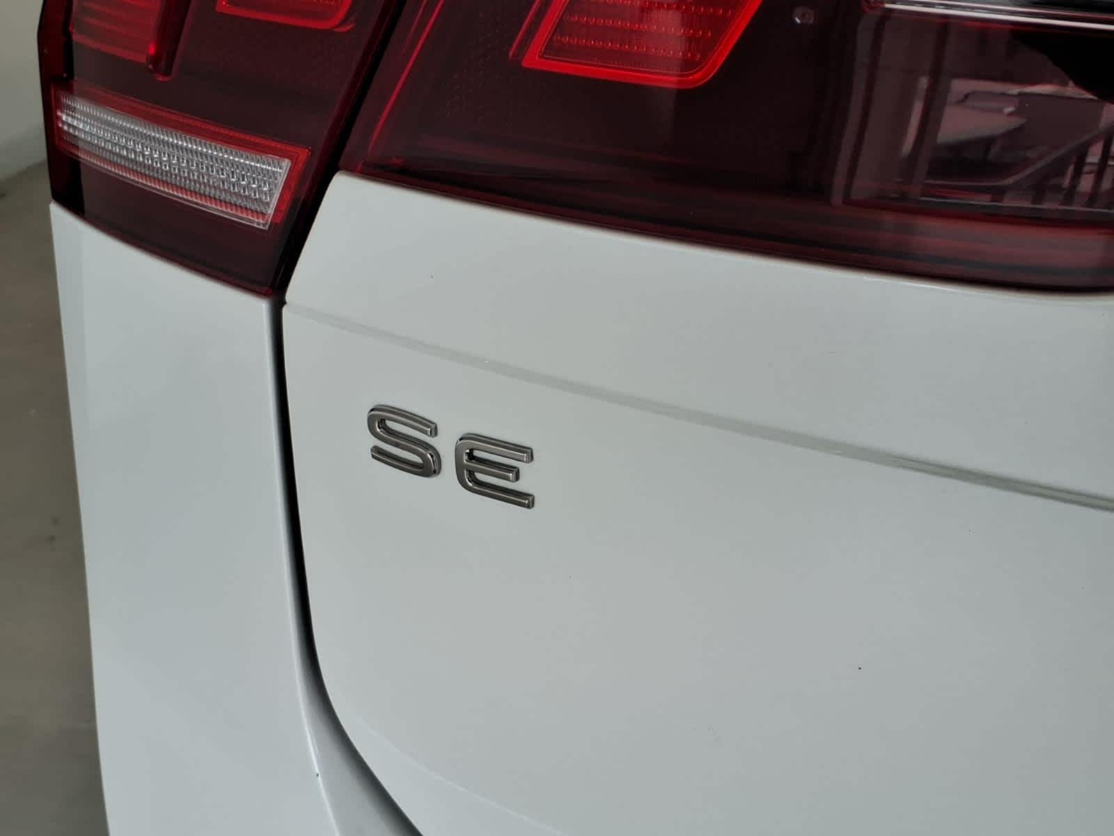 2023 Volkswagen Tiguan 2.0T SE R-Line Black 4MOTION