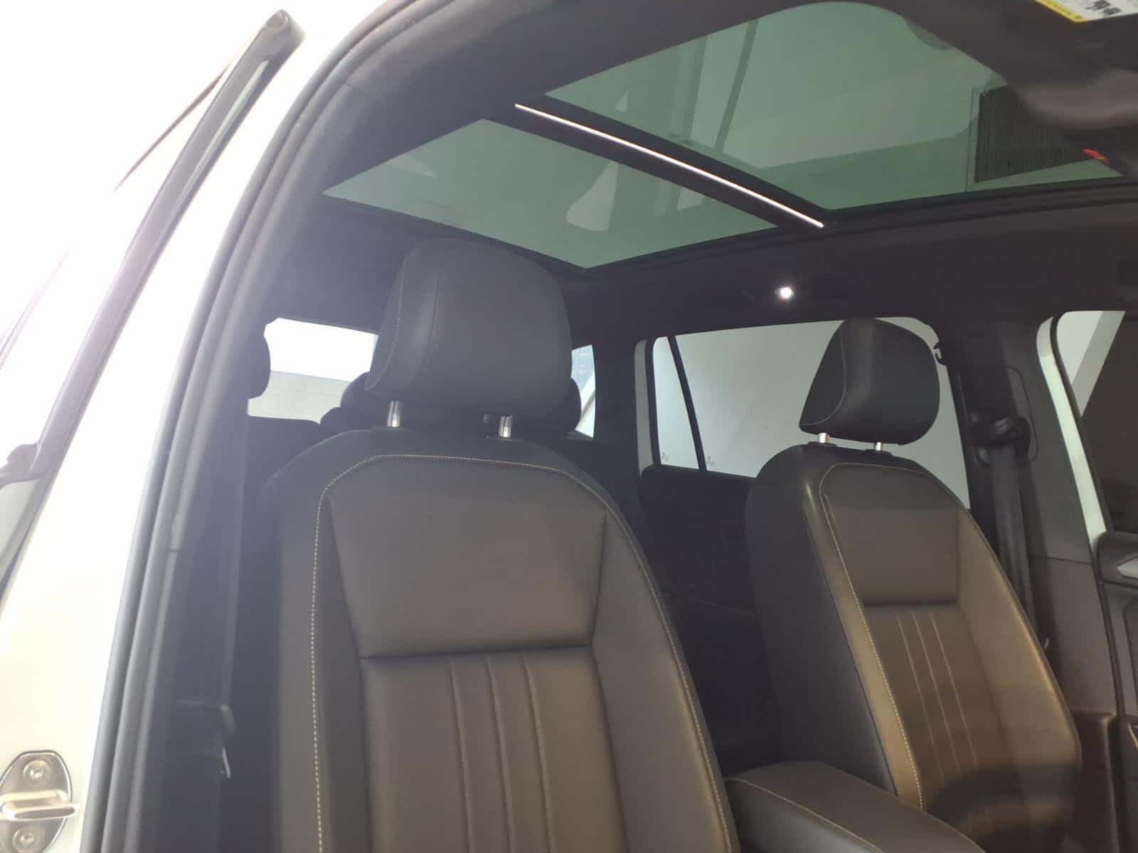 2023 Volkswagen Tiguan 2.0T SE R-Line Black 4MOTION