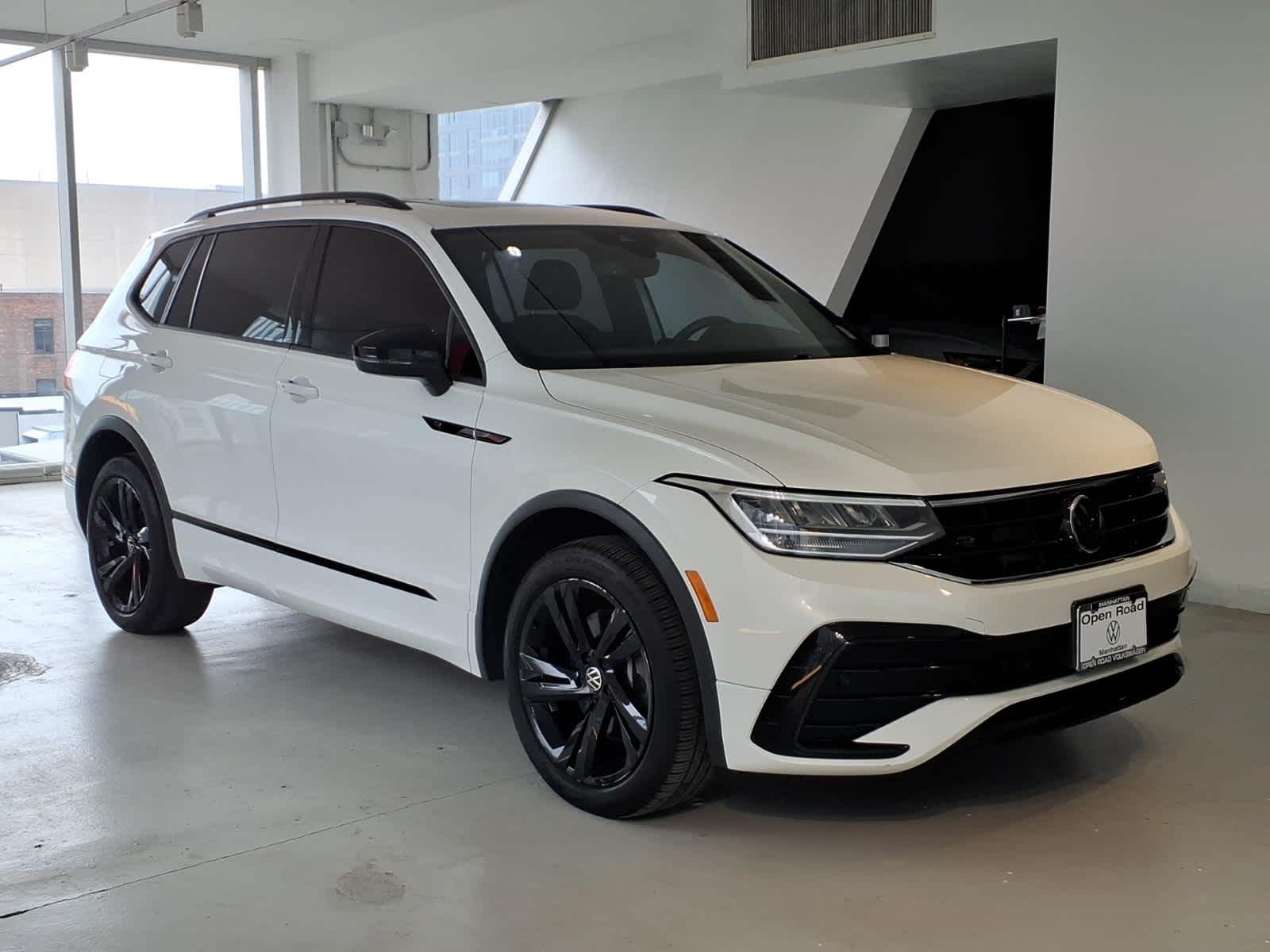 2023 Volkswagen Tiguan 2.0T SE R-Line Black 4MOTION