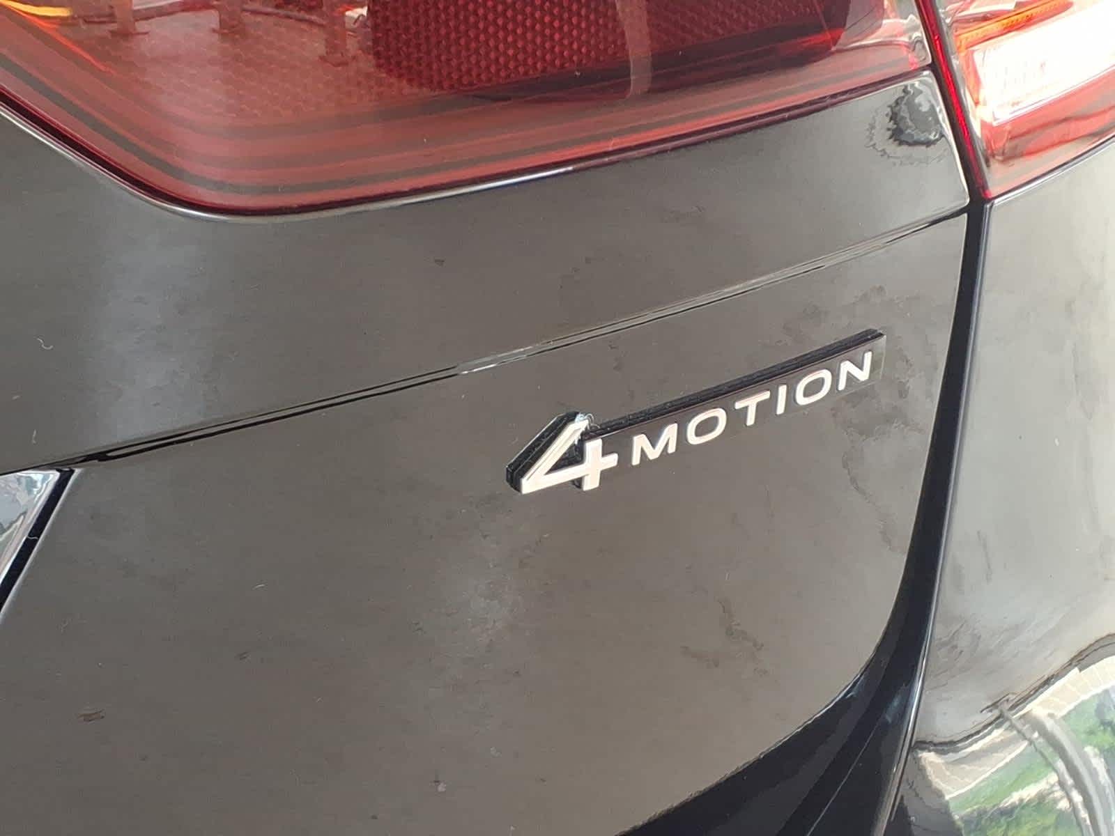 2023 Volkswagen Tiguan 2.0T SE R-Line Black 4MOTION
