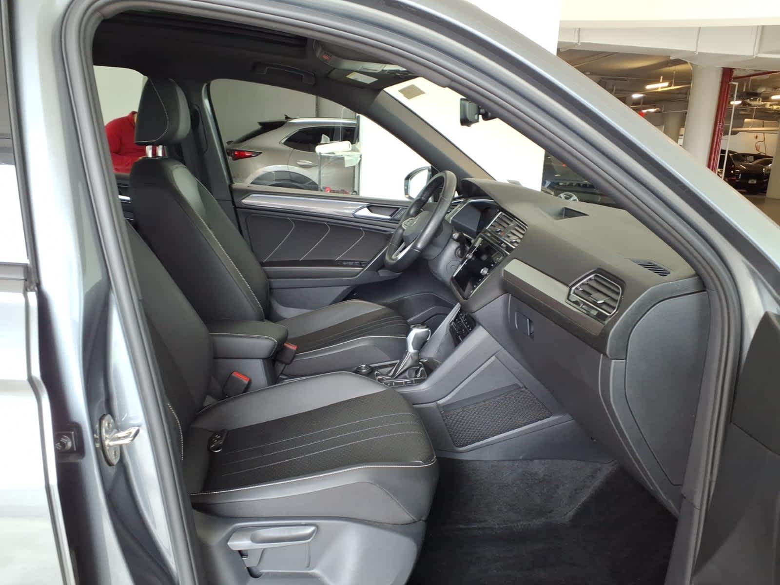 2023 Volkswagen Tiguan 2.0T SE R-Line Black 4MOTION