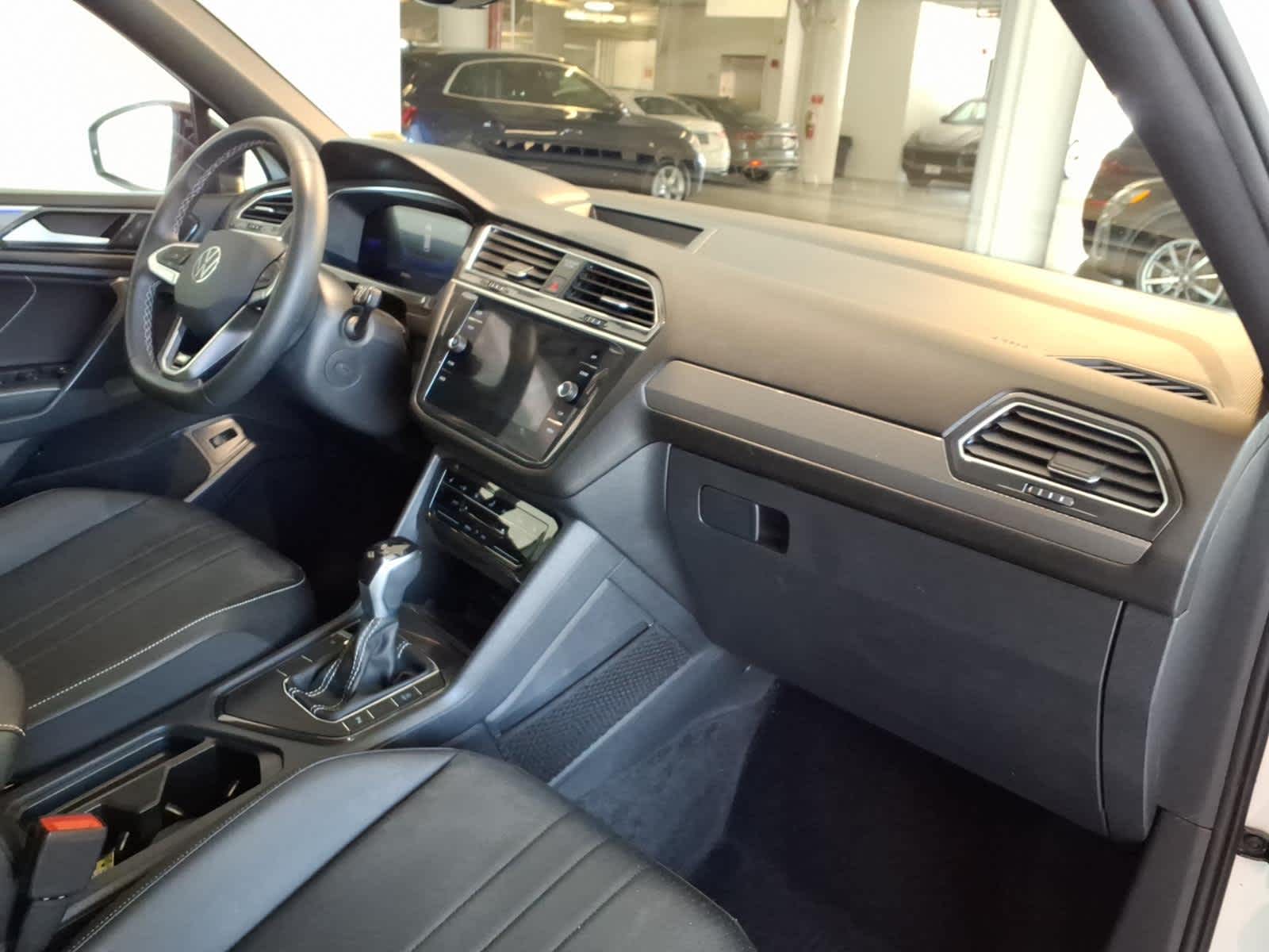 2023 Volkswagen Tiguan 2.0T SE R-Line Black FWD