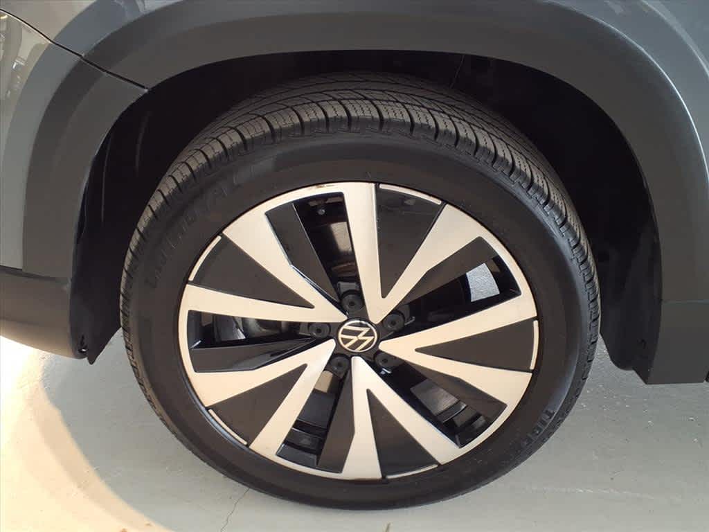 2023 Volkswagen Taos SE FWD