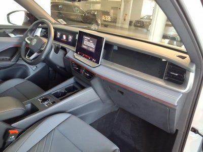 2026 Volkswagen Tiguan SE R-Line Black 4MOTION