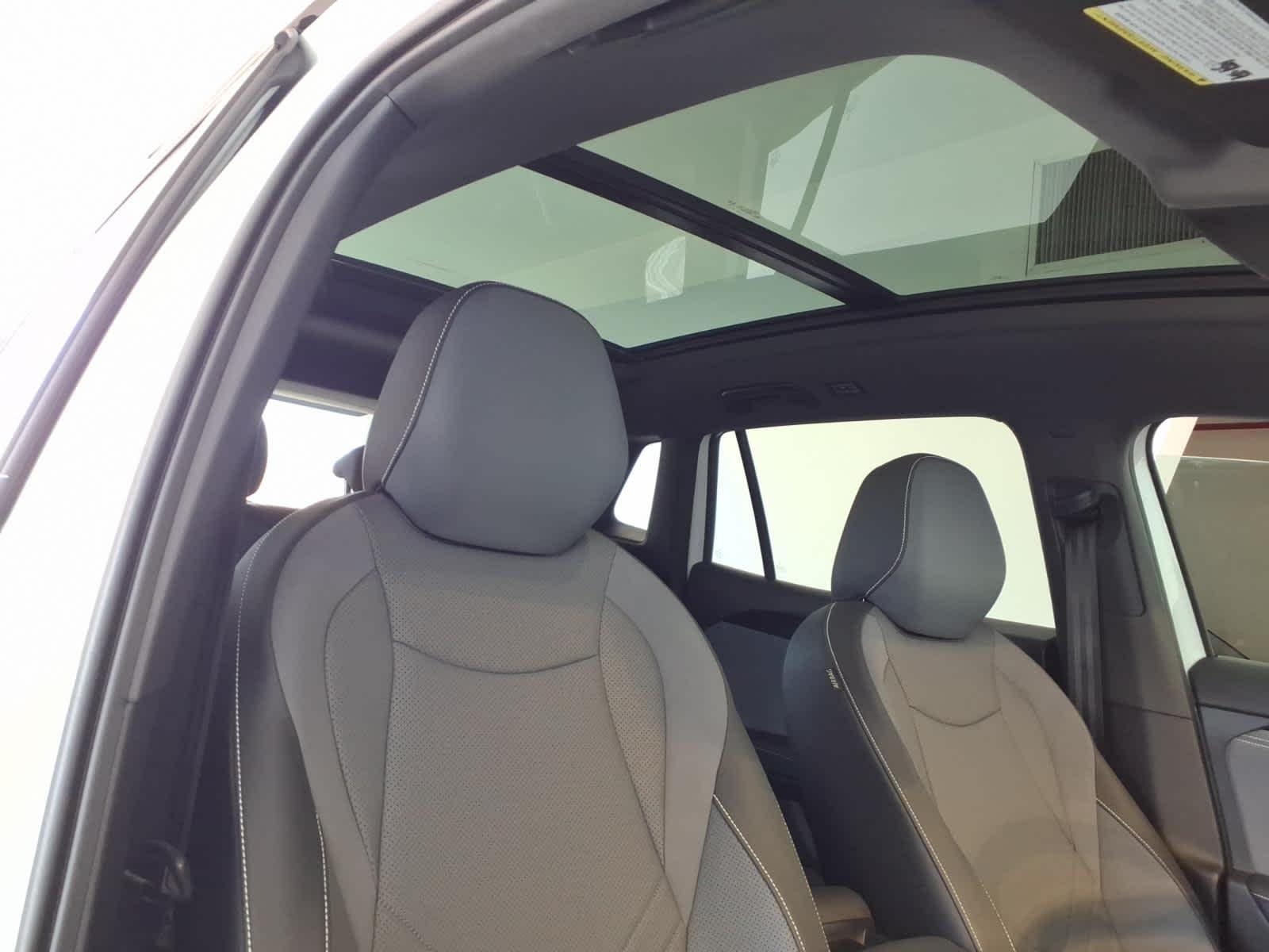 2026 Volkswagen Tiguan SE R-Line Black 4MOTION