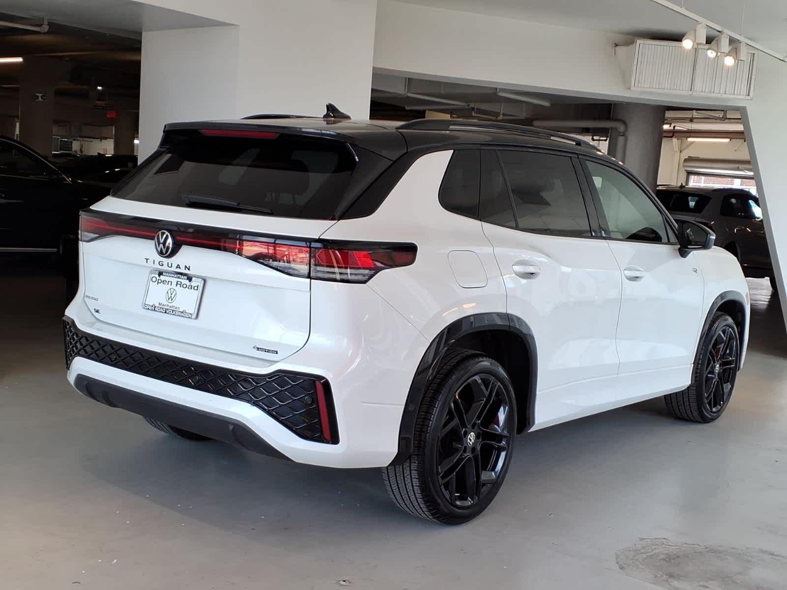 2026 Volkswagen Tiguan SE R-Line Black 4MOTION