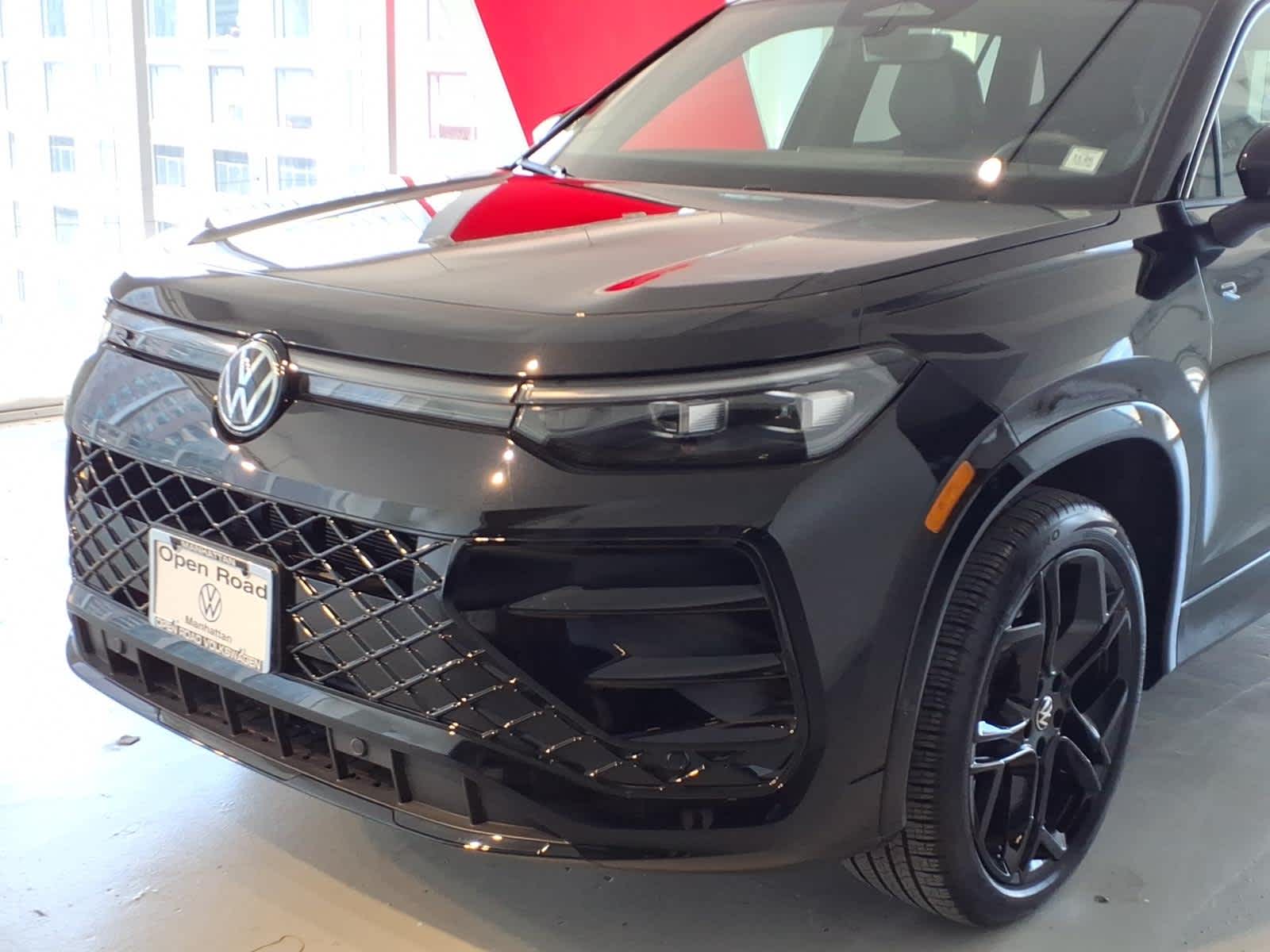2026 Volkswagen Tiguan SE R-Line Black 4MOTION