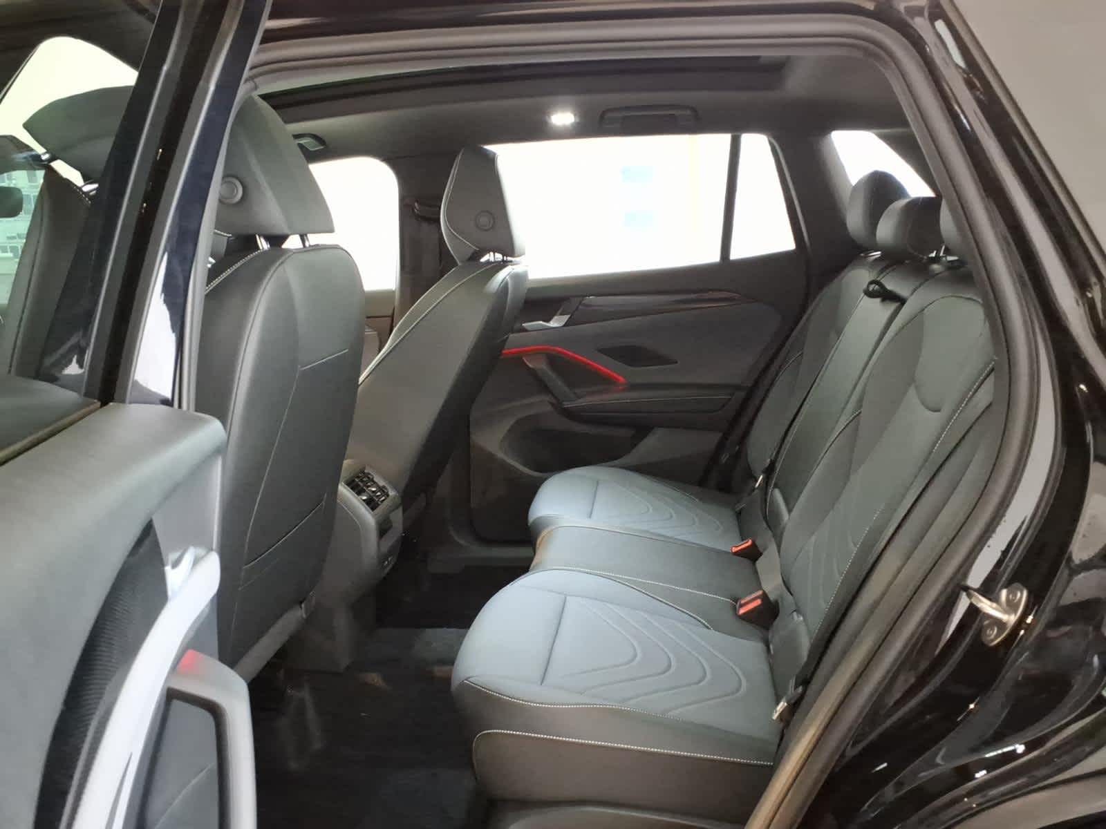 2026 Volkswagen Tiguan SE R-Line Black 4MOTION