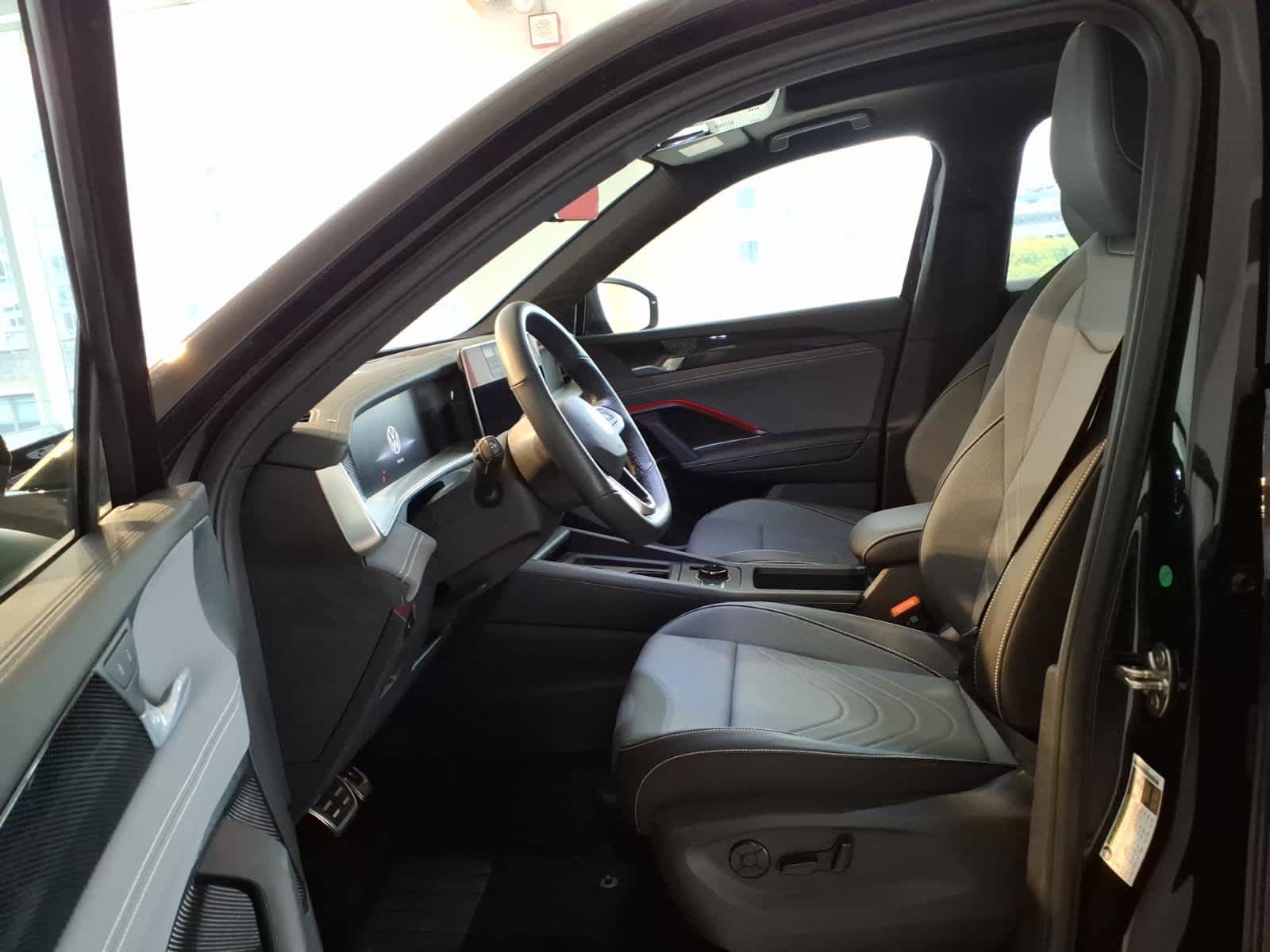 2026 Volkswagen Tiguan SE R-Line Black 4MOTION