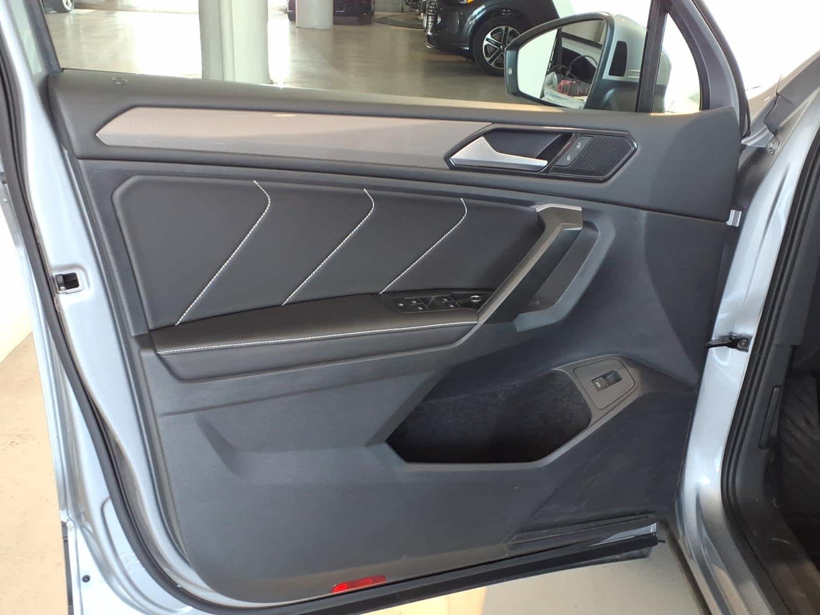 2024 Volkswagen Tiguan 2.0T SE 4MOTION
