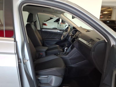 2024 Volkswagen Tiguan 2.0T SE 4MOTION