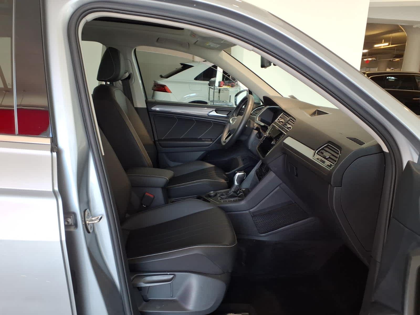 2024 Volkswagen Tiguan 2.0T SE 4MOTION