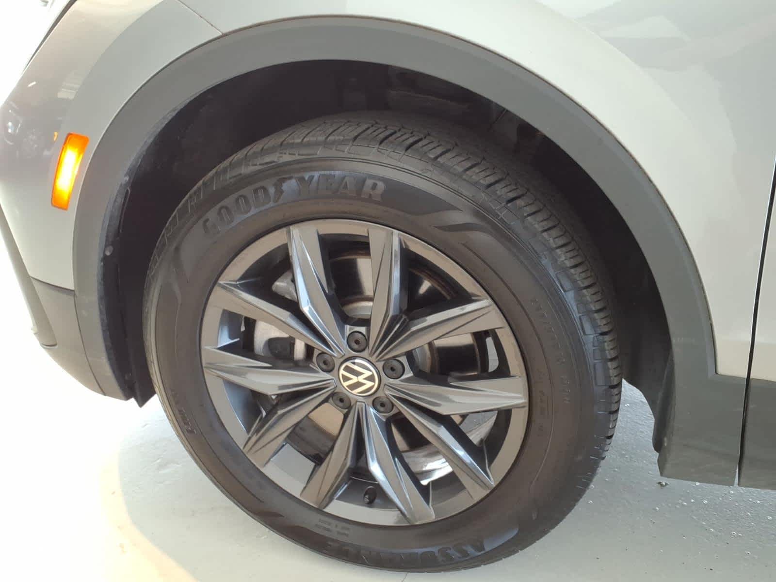 2024 Volkswagen Tiguan 2.0T SE 4MOTION