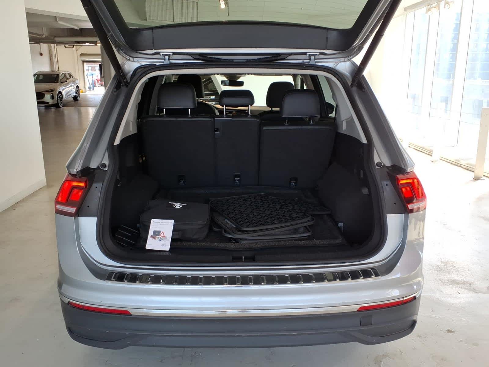 2024 Volkswagen Tiguan 2.0T SE 4MOTION