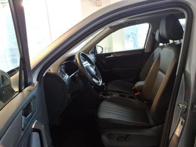 2024 Volkswagen Tiguan 2.0T SE 4MOTION