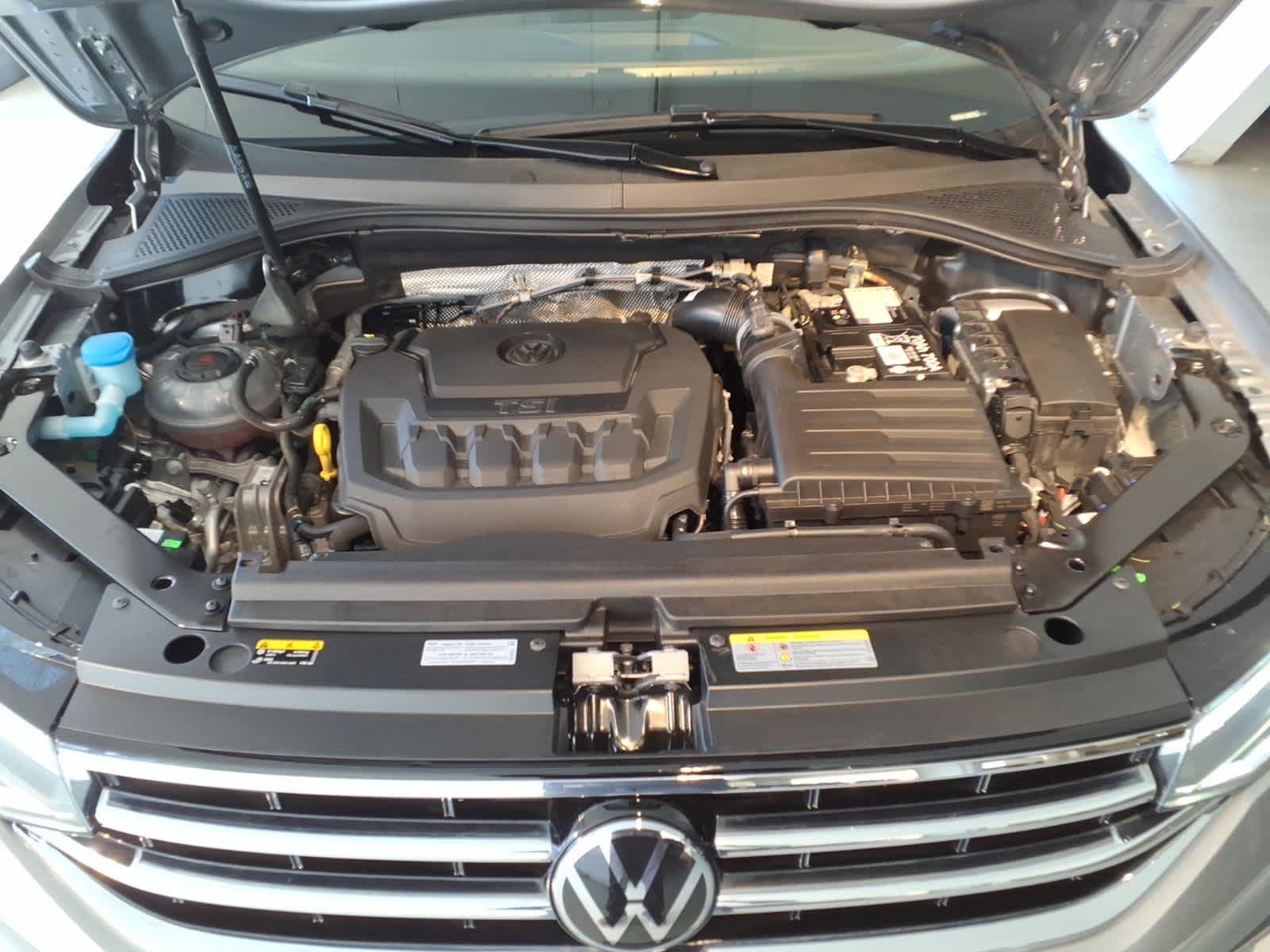 2024 Volkswagen Tiguan 2.0T SE 4MOTION
