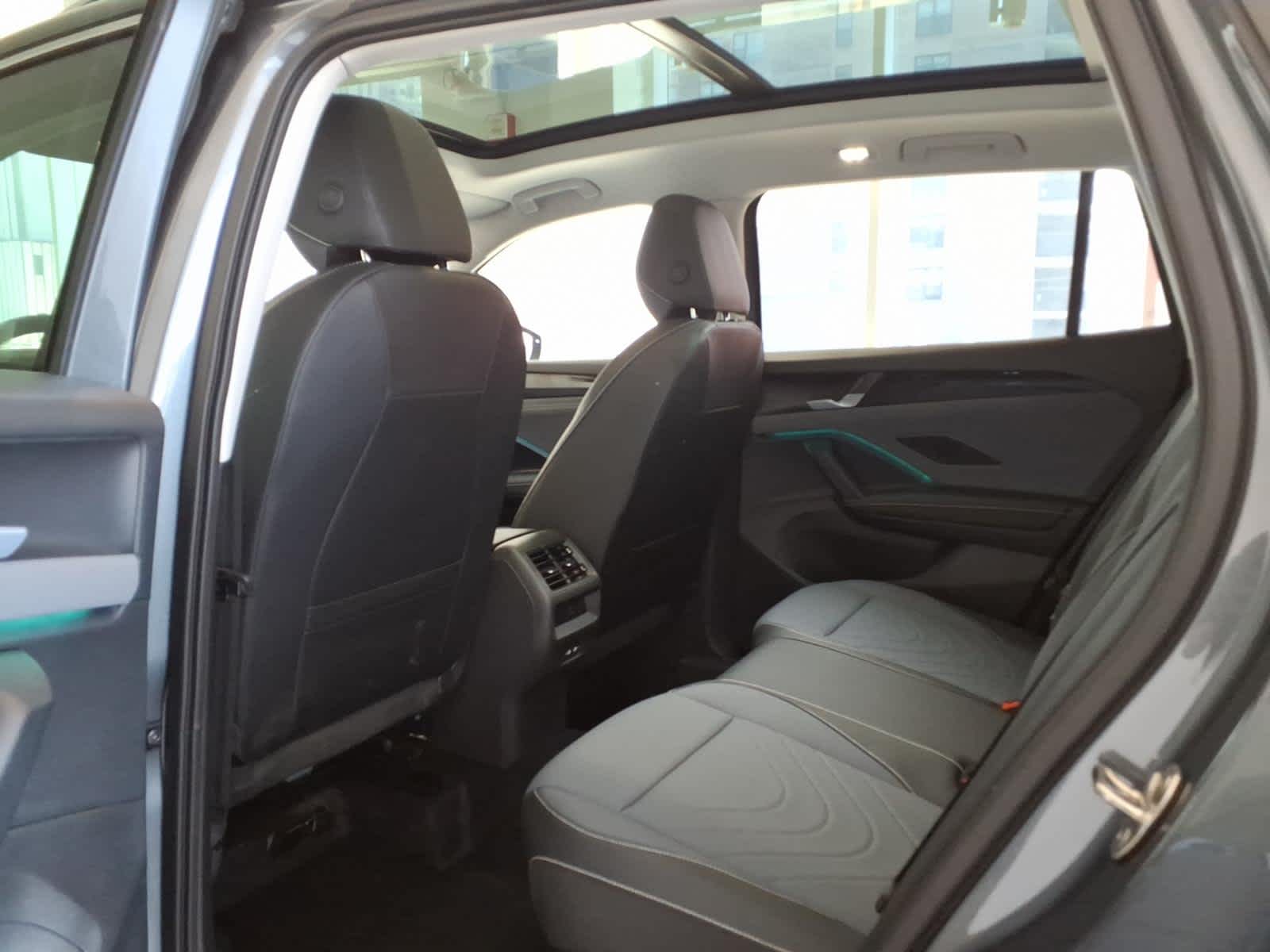 2026 Volkswagen Tiguan SE 4MOTION