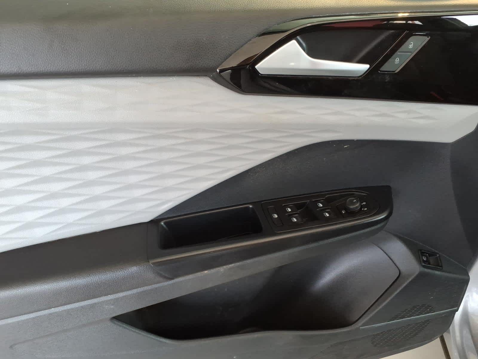 2023 Volkswagen Taos S 4MOTION
