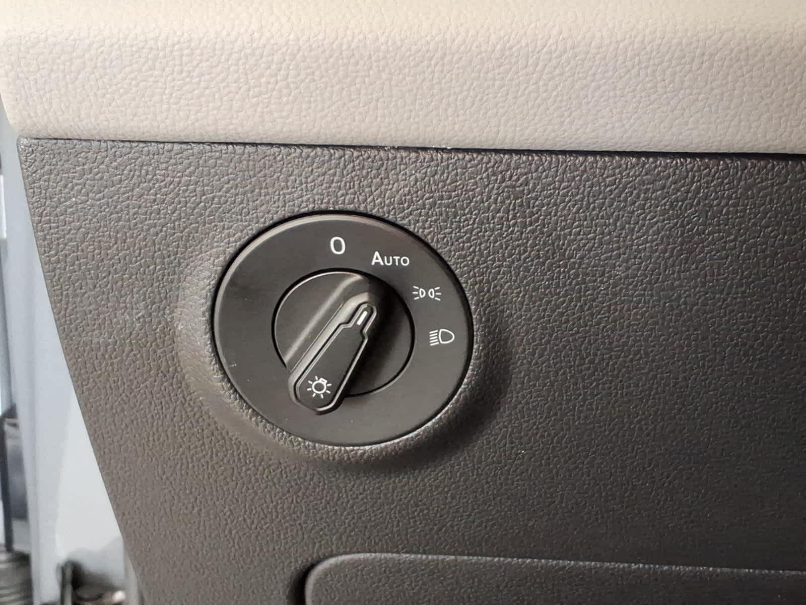 2023 Volkswagen Taos SE 4MOTION *Ltd Avail*