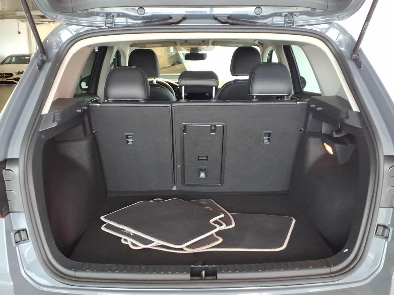 2023 Volkswagen Taos SE 4MOTION *Ltd Avail*
