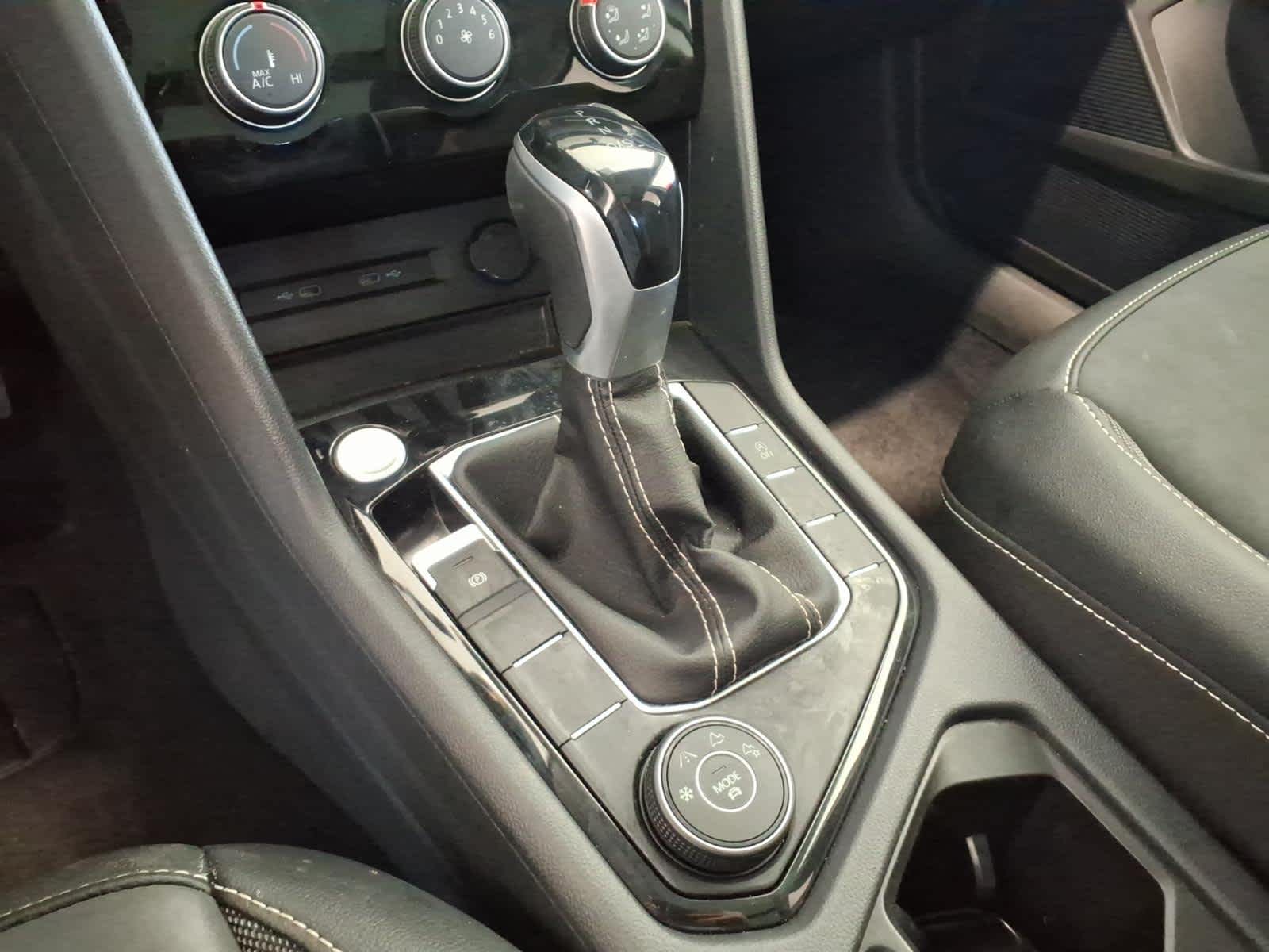 2023 Volkswagen Taos SE 4MOTION *Ltd Avail*