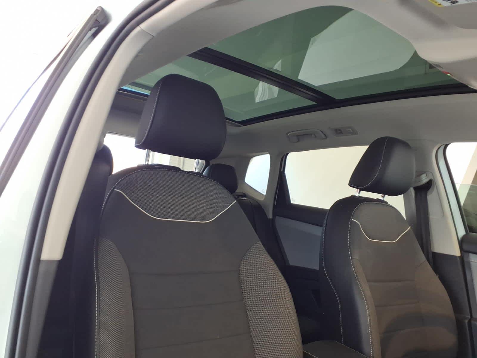 2023 Volkswagen Taos SE 4MOTION *Ltd Avail*