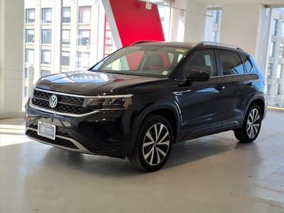 2022 Volkswagen Taos SE FWD